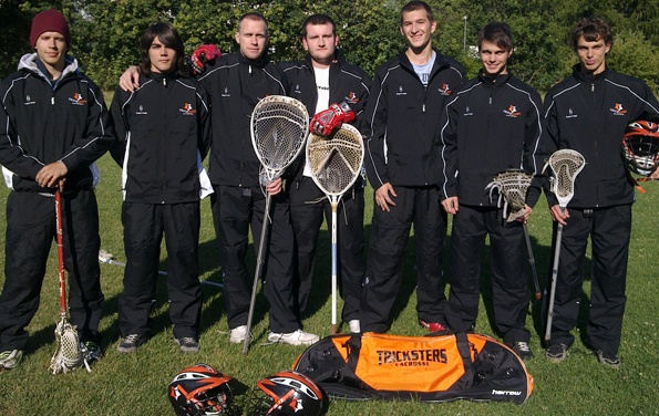 ŠATY ROBIA TÍM ŠATY ROBIA TÍM